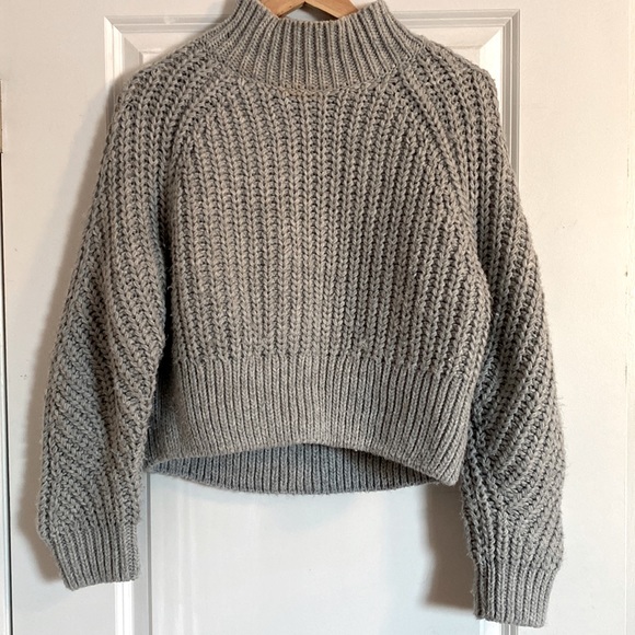H&M Knit Sweater - Picture 1 of 3